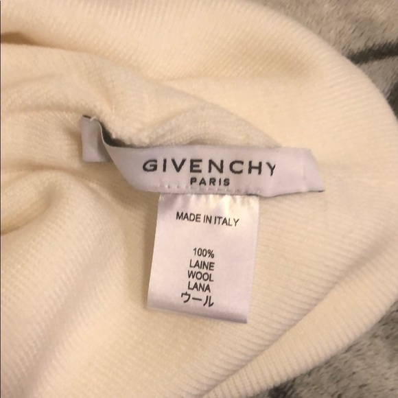 NWT Givenchy Embroidered Logo Wool Beanie - Picture 5 of 6